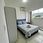 Apto 2 Dorm Com Garagem