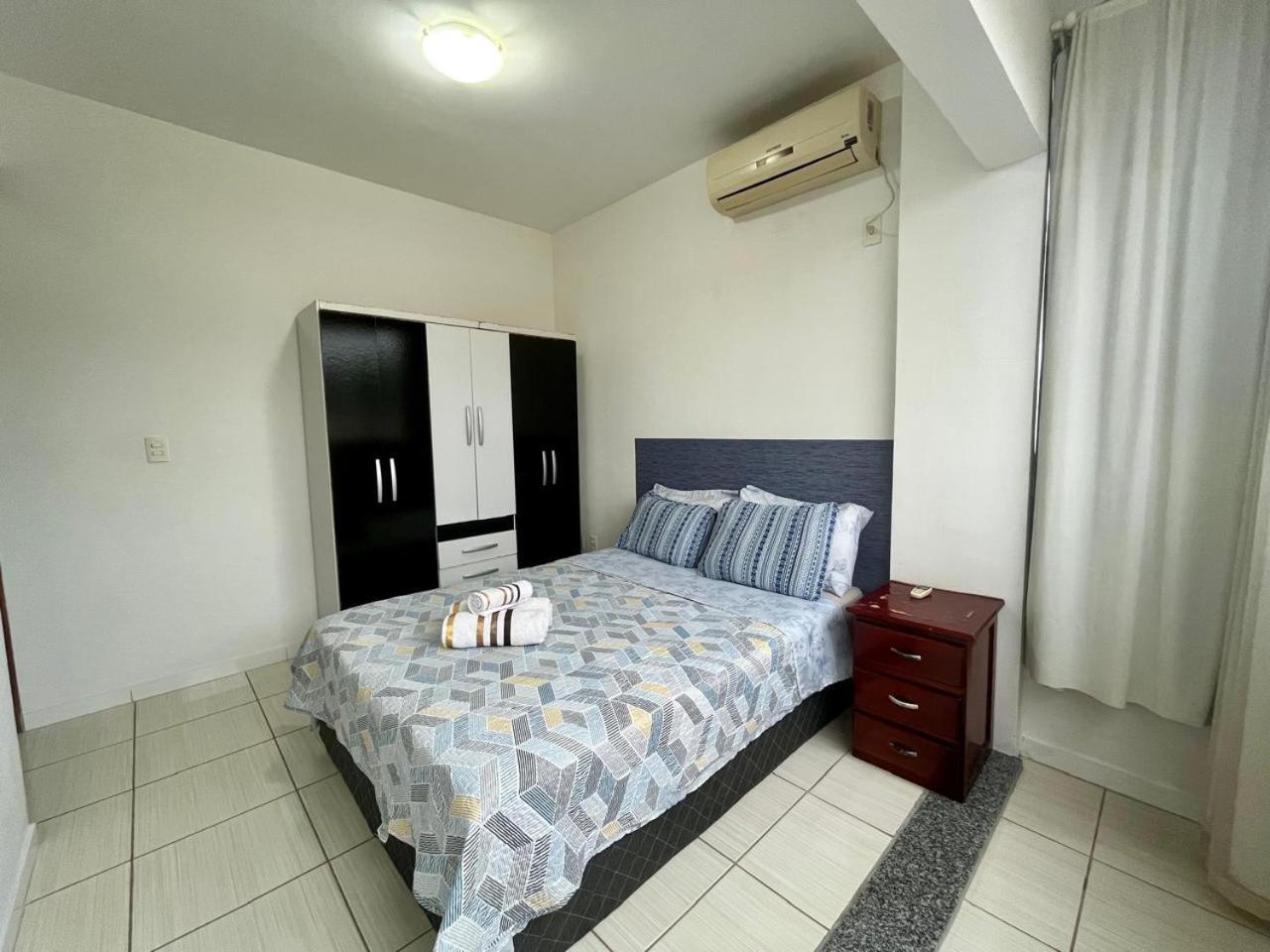 Apto 2 Dorm Com Garagem Apartamento *